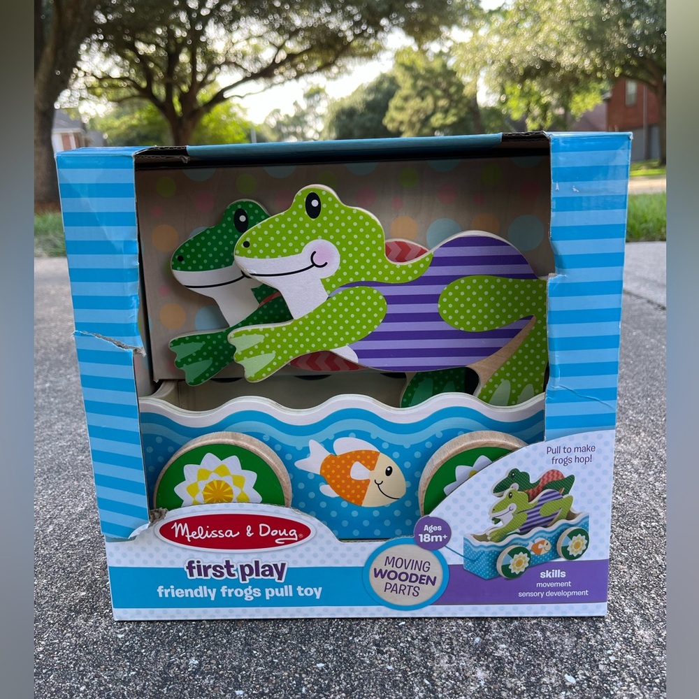 Melissa & Doug Green and White Learning Alligator Bath Toy